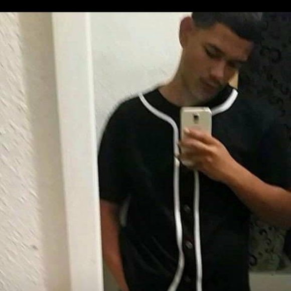 Meet your Posher, Nicolas - Picture 1 of 1